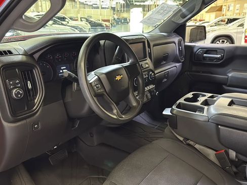 Used 2020 Chevrolet Silverado 1500 Custom w/ Custom Value Package image 15