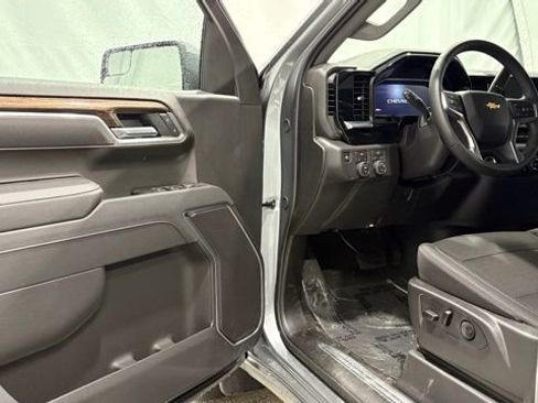 New 2026 Chevrolet Silverado 1500 LT image 28