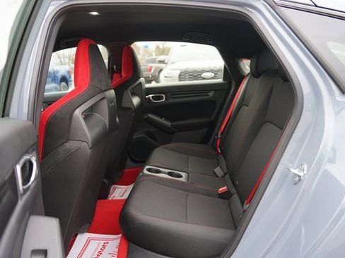 Used 2025 Honda Civic Type R image 8