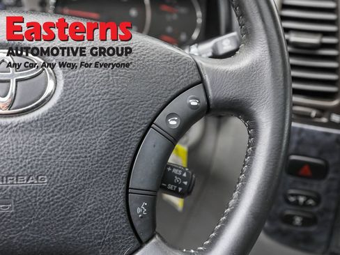Used 2005 Toyota Land Cruiser AWD/4WD image 16