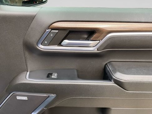 Certified 2024 Chevrolet Silverado 1500 LT Trail Boss w/ Convenience Package II AWD/4WD image 12