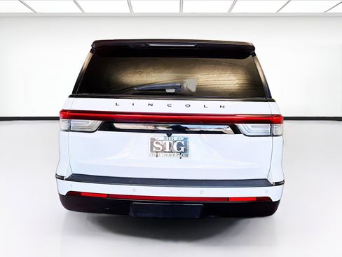 Used 2024 Lincoln Navigator L Black Label image 5