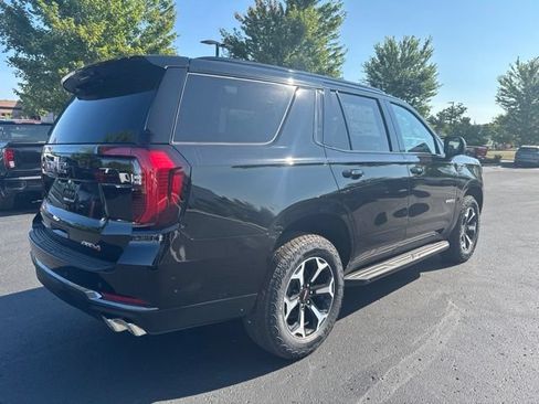 New 2026 GMC Yukon AT4 w/ LPO, Floor Liner Package AWD/4WD image 7