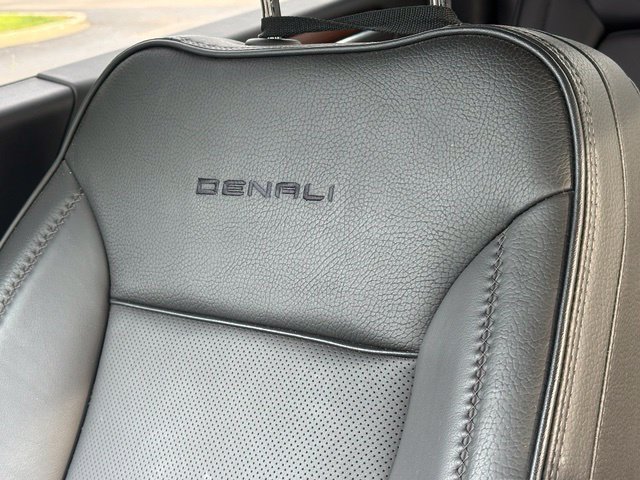 Used 2024 GMC Sierra 2500 Denali w/ Denali Reserve Package AWD/4WD image 29