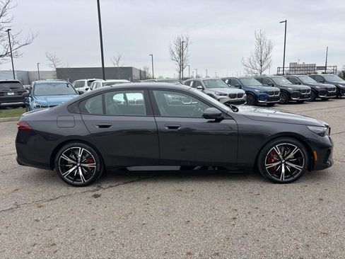 New 2026 BMW 550e xDrive image 4