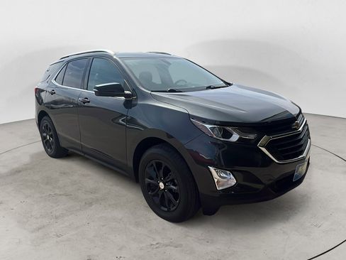 Used 2019 Chevrolet Equinox LT w/ Sun & Navigation Package image 8