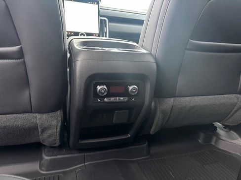 New 2026 GMC Acadia Elevation image 25