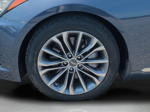 Used 2015 Hyundai Genesis 3.8 RWD image 12