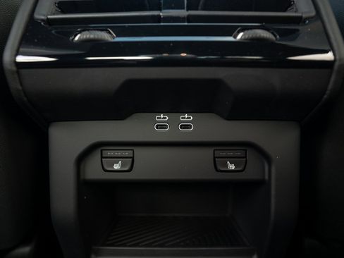 New 2026 BMW 530i xDrive w/ M Sport Package image 42