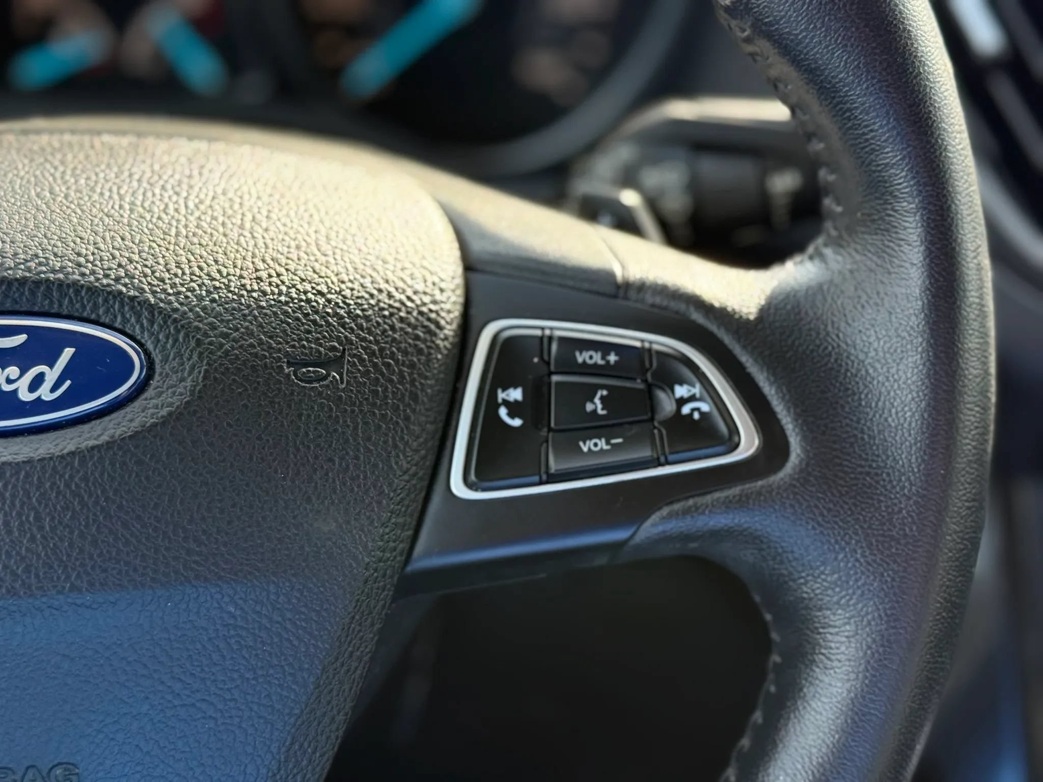 Used 2017 Ford Escape Titanium FWD image 30