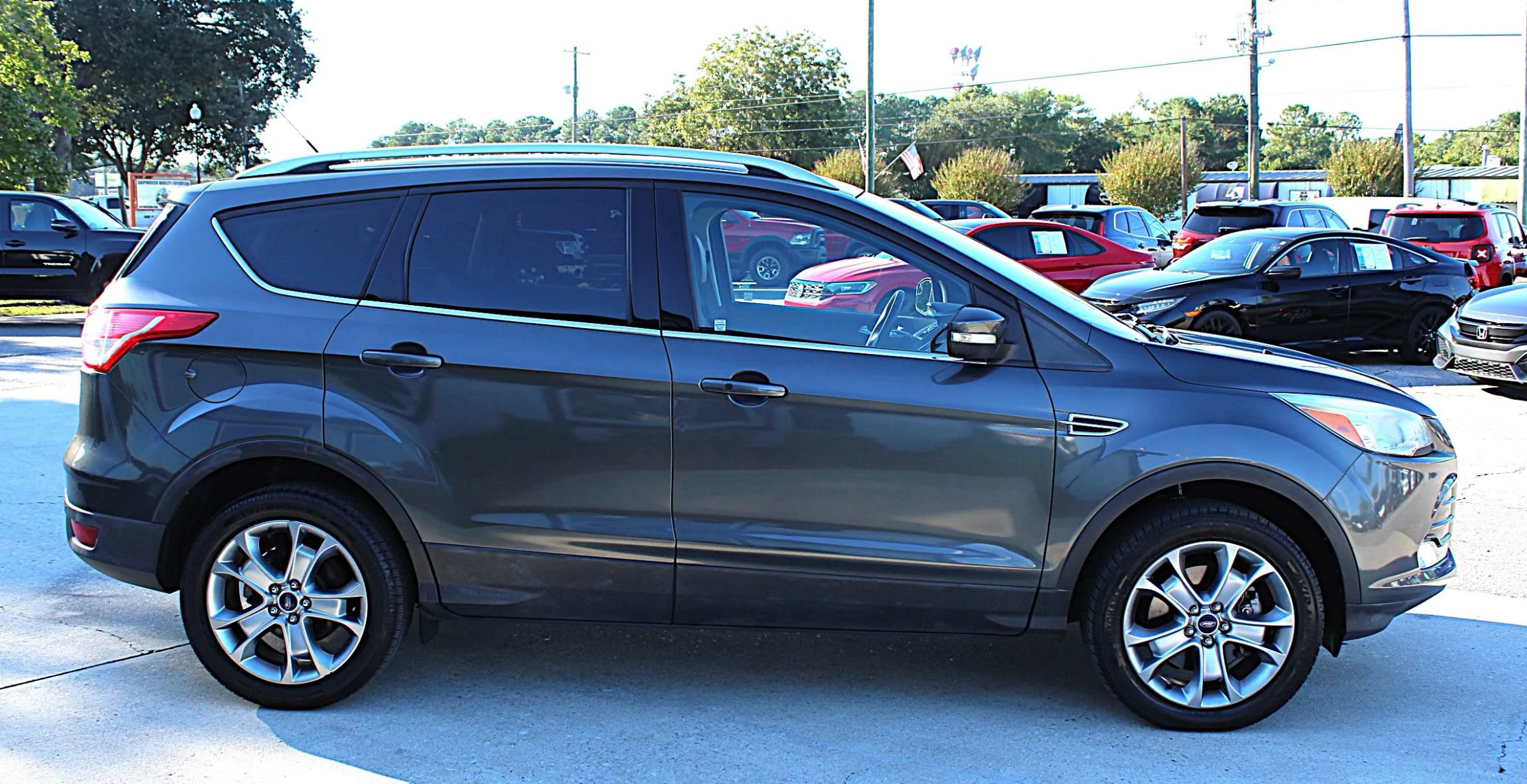 Used 2015 Ford Escape Titanium AWD/4WD image 6