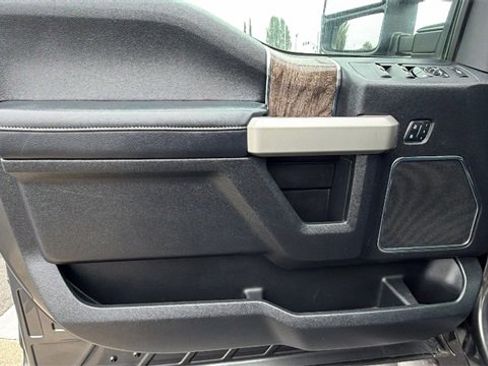 Used 2017 Ford F250 Lariat w/ Lariat Ultimate Package image 20