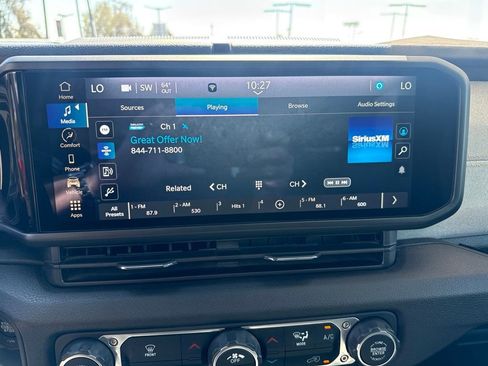 Used 2024 Jeep Wrangler Unlimited AWD/4WD image 21