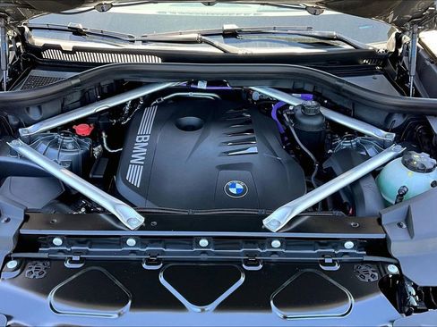 New 2026 BMW X5 xDrive40i w/ M Sport Package image 9