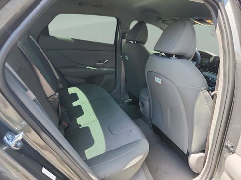 New 2026 Hyundai Elantra SE image 16