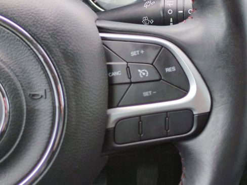 Used 2019 Jeep Compass Trailhawk AWD/4WD image 24