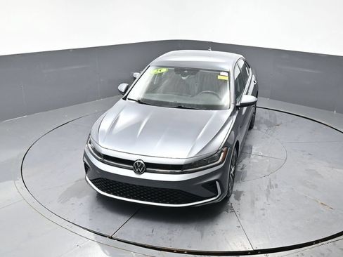 Used 2025 Volkswagen Jetta S FWD image 43