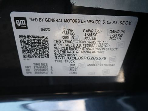 Used 2023 GMC Sierra 1500 SLT w/ SLT Premium Package image 40