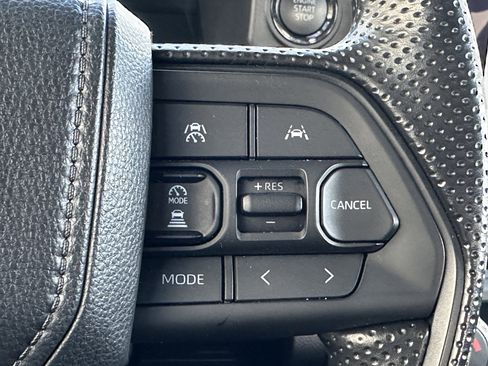 Used 2025 Toyota Tacoma SR5 image 40