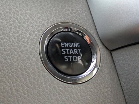 Used 2015 Toyota Highlander Limited Platinum image 32