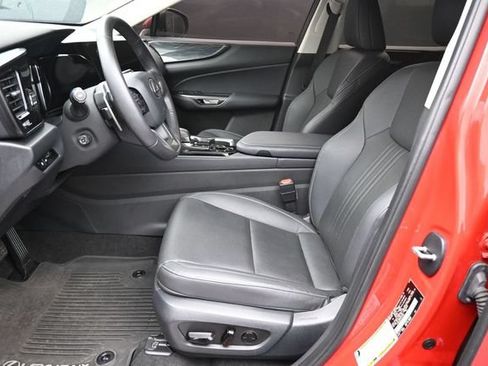 Used 2025 Lexus NX 250 FWD w/ Towing Package (2000 Lbs) image 12