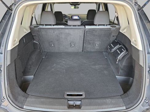 Used 2023 Nissan Rogue SV AWD/4WD image 15
