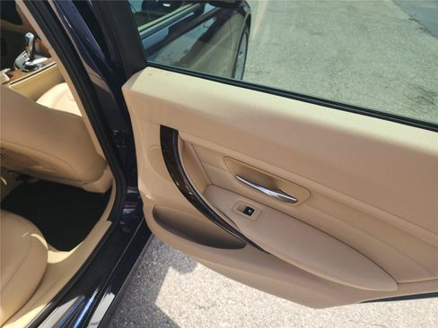 Used 2015 BMW 328i Sedan RWD image 20
