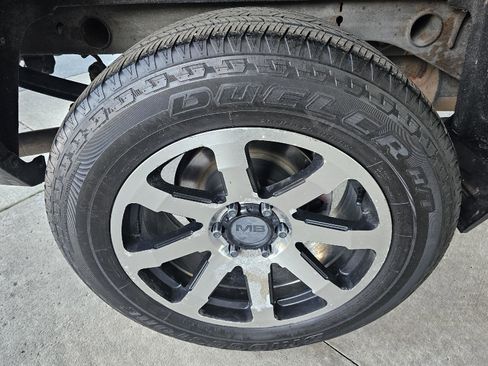 Used 2018 Chevrolet Silverado 1500 LT w/ All Star Edition image 10