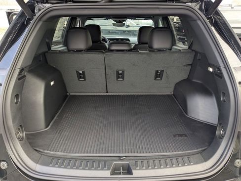 New 2026 GMC Terrain AT4 w/ Convenience Package III image 9