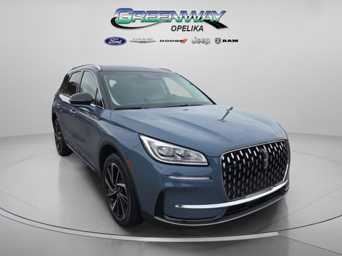 Used 2023 Lincoln Corsair Reserve w/ Equipment Group 201A image 2