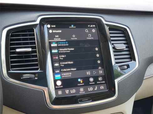 Certified 2023 Volvo XC90 B6 Plus w/ Protection Package Premier image 23