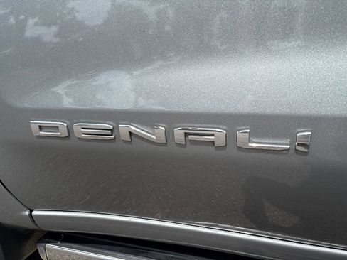 Used 2023 GMC Sierra 1500 Denali Ultimate AWD/4WD image 13