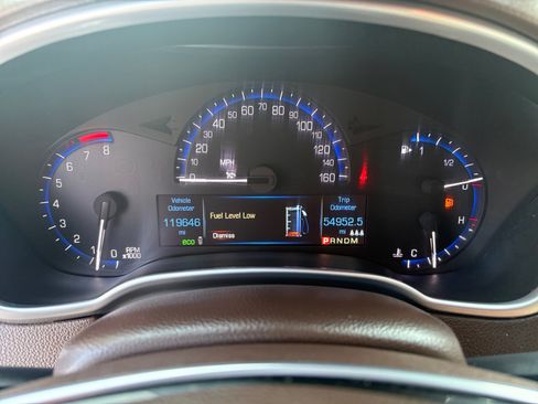 Used 2014 Cadillac SRX Luxury w/ Driver Awareness Package FWD image 19