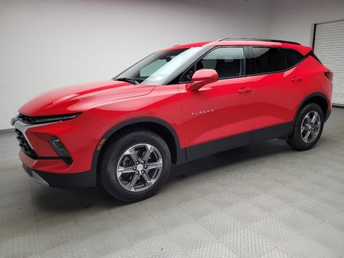 Used 2023 Chevrolet Blazer LT w/ Convenience Package AWD/4WD image 2