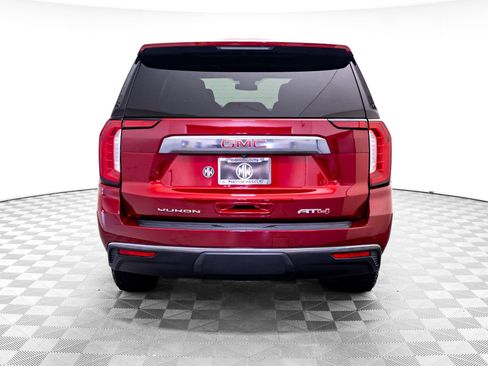 Used 2024 GMC Yukon AT4 w/ Technology Package AWD/4WD image 4