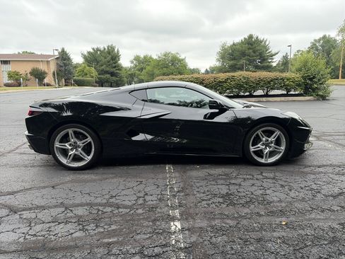 Used 2020 Chevrolet Corvette Stingray Coupe w/ 1LT RWD image 4