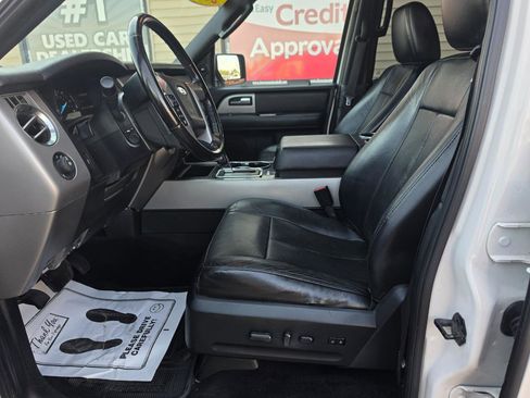 Used 2015 Ford Expedition Limited w/ Equipment Group 301A AWD/4WD image 10