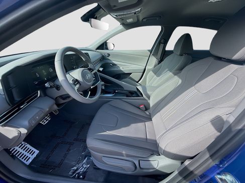 Certified 2026 Hyundai Elantra Sport FWD image 16