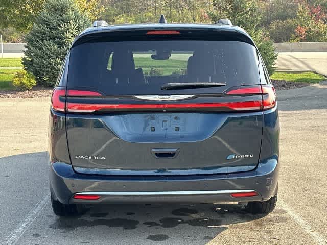 Used 2023 Chrysler Pacifica Pinnacle FWD image 4