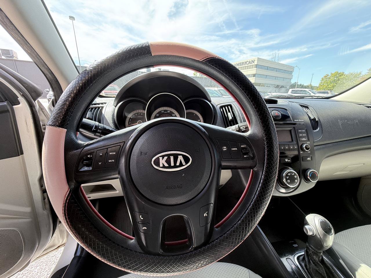 Used 2011 Kia Forte EX FWD image 14
