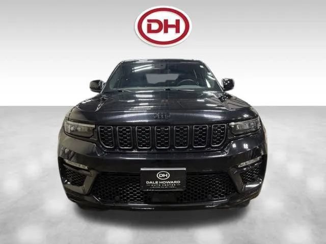 Used 2025 Jeep Grand Cherokee Summit w/ Obsidian Package AWD/4WD image 8