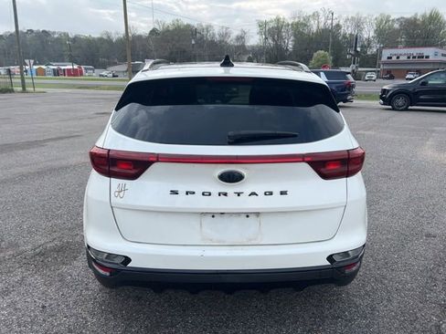 Used 2022 Kia Sportage Nightfall Edition image 4