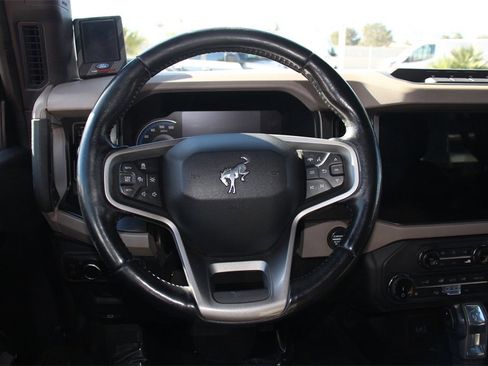 Used 2022 Ford Bronco Wildtrak image 13