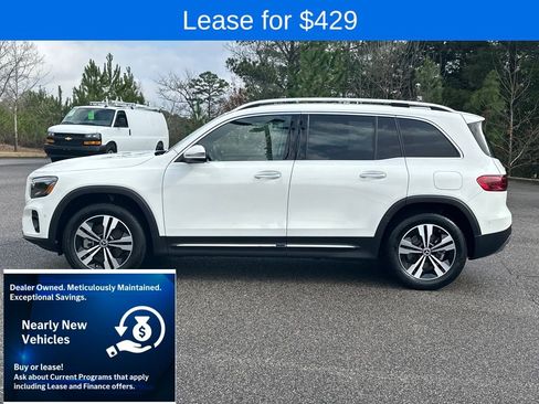 Used 2025 Mercedes-Benz GLB 250 4MATIC image 7