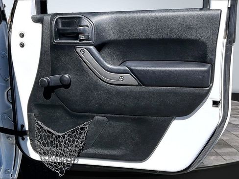 Certified 2018 Jeep Wrangler Sport image 15