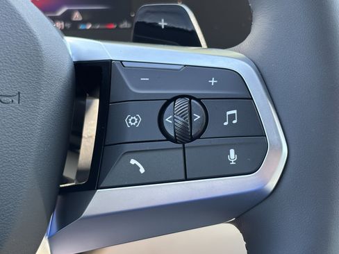 Used 2026 BMW X1 xDrive28i w/ Technology Package image 21