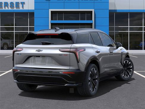 New 2025 Chevrolet Blazer EV RS image 4