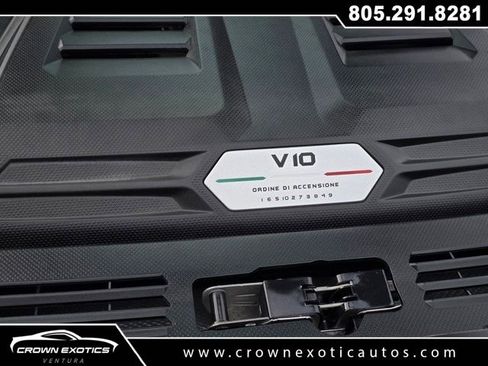 Used 2020 Lamborghini Huracan EVO image 25