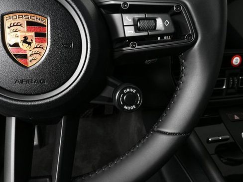 New 2026 Porsche Macan S image 14