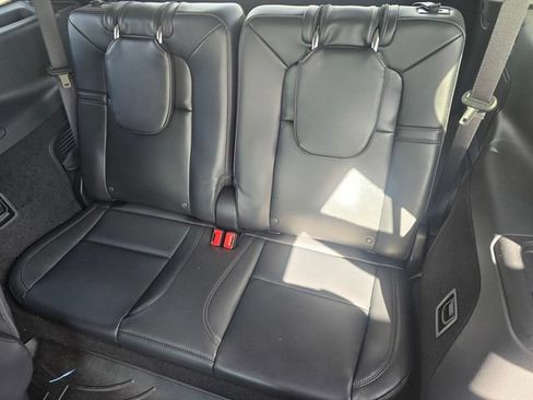 Used 2025 Lincoln Aviator 2WD image 11